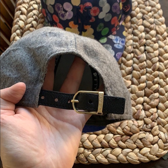 3 Hats - Golden State Warriors and MLB - Picture 4 of 13